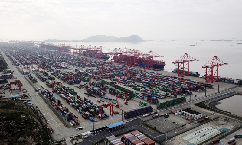 Aerial photo taken on Nov 3, 2021 shows a container dock of Yangshan Port in east China's Shanghai.Photo:Xinhua