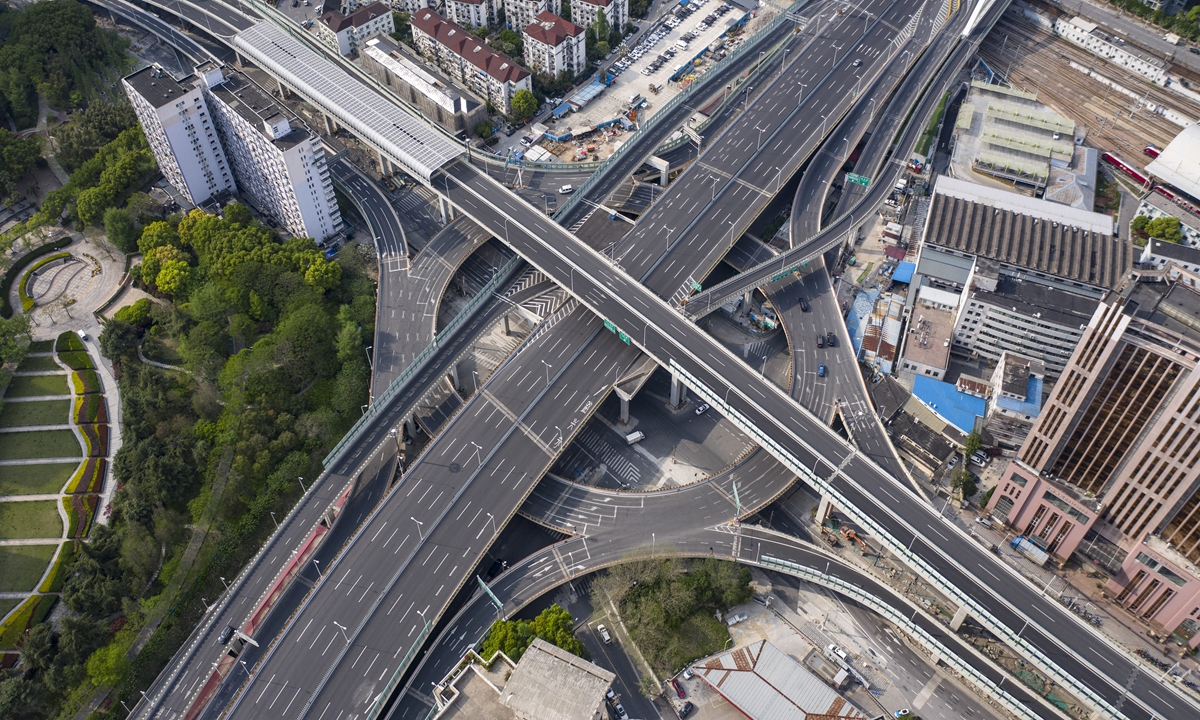 Nearly-empty roads during a lockdown due to Covid-19 in Shanghai on Tuesday. Photo: VCG