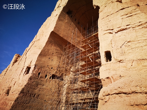 Scaffolding is erected at the cave of the destroyed Bamiyan Buddha statue. Photo: Courtesy of Wang Duanyong