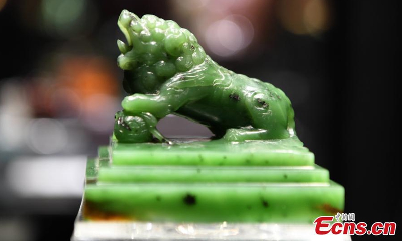 Photo shows an imperial seal that belonged to emperor Qianlong (1736-1795) on display at Drouot auction house in Paris, France, April 14, 2022.Photo:China News Service