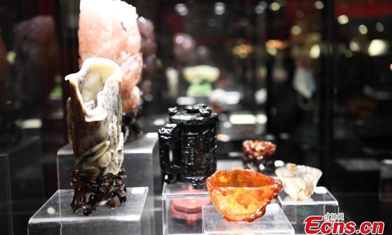Antiques of the Qing Dynasty (1636-1912) are on display at Drouot auction house in Paris, France, April 14, 2022. They are scheduled to be auctioned on April 15, 2022.Photo:China News Service