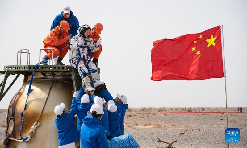 Astronaut Wang Yaping is out of the return capsule of the Shenzhou-13 spaceship at the Dongfeng landing site in north China's Inner Mongolia Autonomous Region on April 16, 2022.Photo:Xinhua