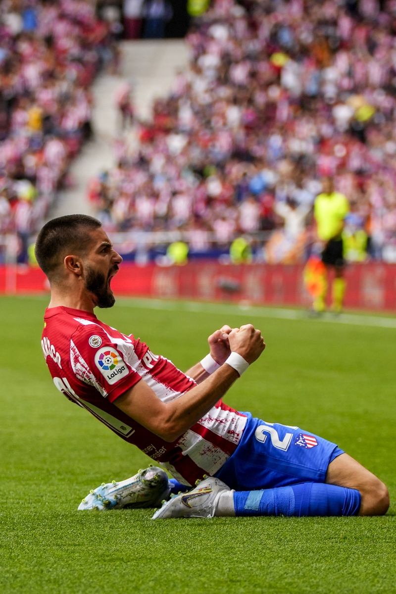 Atletico Madrid's Yannick Carrasco celebrates scoring against Espanyol in Madrid, Spain on April 17, 2022. Photo: VCG