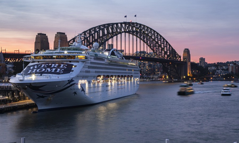 Cruise liner Pacific Explorer docks at Sydney Harbour, New South Wales, Australia, on April 18, 2022.(Photo: Xinhua)