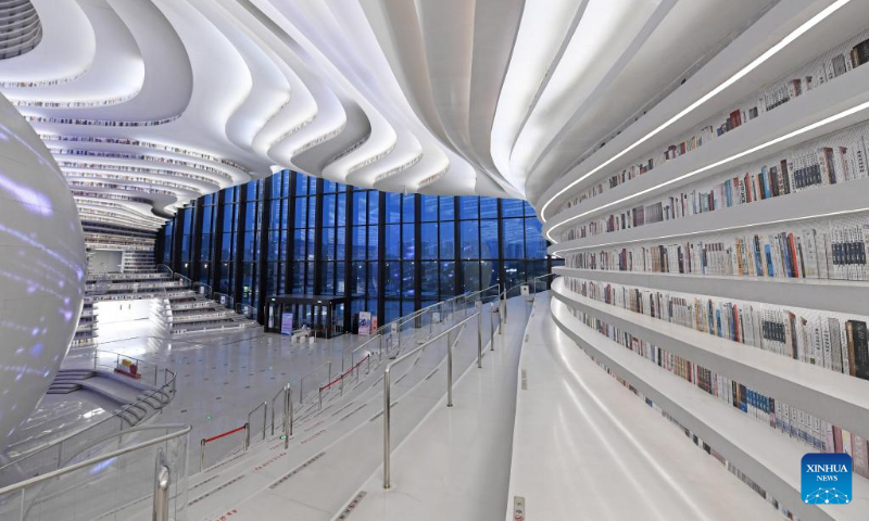 Photo taken on April 20, 2022 shows the interior view of the Tianjin Binhai Library in Tianjin, north China.
The library, a cultural landmark of Tianjin, officially opened to the public in October of 2017. Its stunning design has received a lot of attention from the public. (Xinhua/Zhao Zishuo)