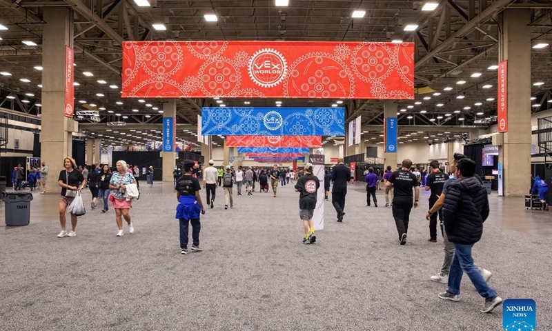 People visit 2022 VEX Robotics World Championship event in Dallas, Texas, the United States on May 3, 2022. The ten-day 2022 VEX Robotics World Championship kicked off in Dallas on May 3. （Xinhua）
