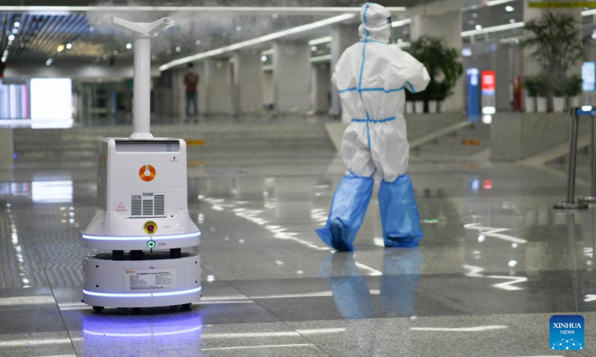 An unmanned disinfection device works in Hefei South Railway Station in Hefei, east China's Anhui Province, April 27, 2022.Photo:Xinhua