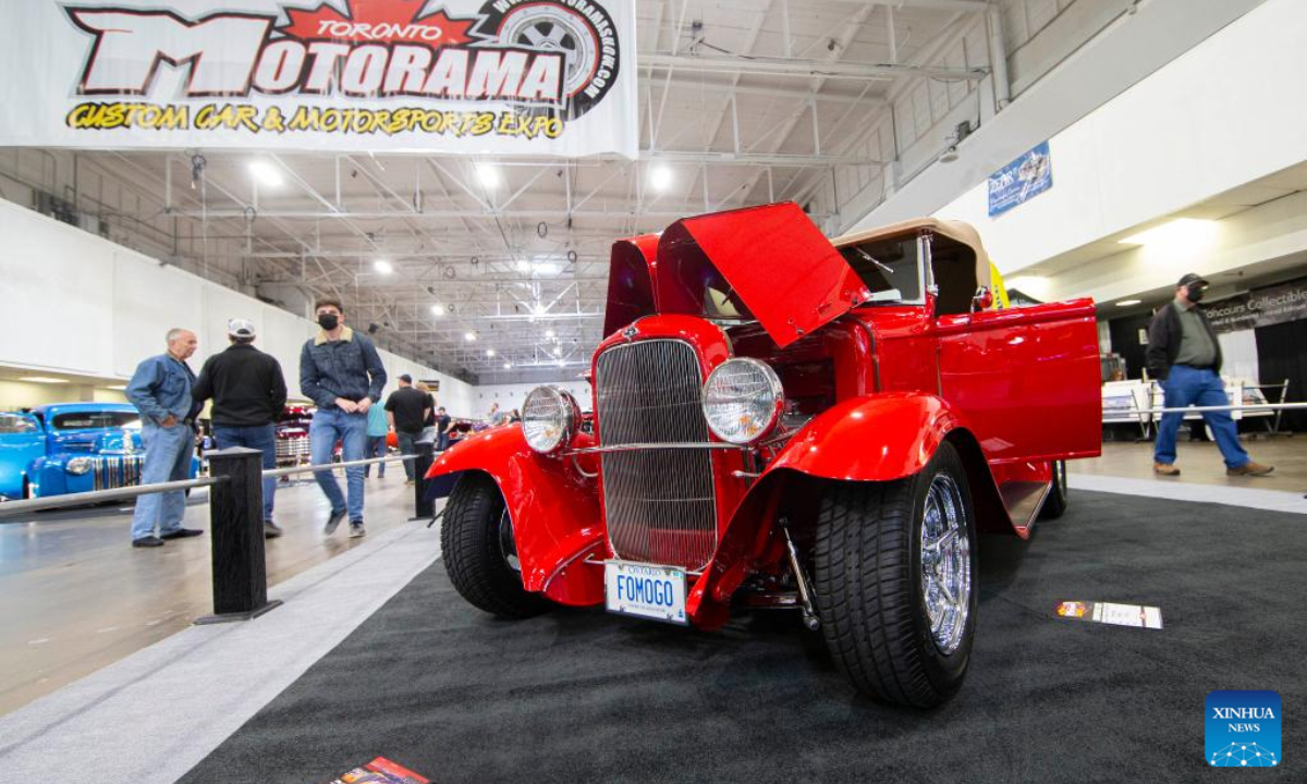 People view a custom Ford vehicle at the 2022 Toronto Motorama Custom Car & Motorsports Expo in Mississauga, the Greater Toronto Area, Canada, April 29, 2022.Photo:Xinhua