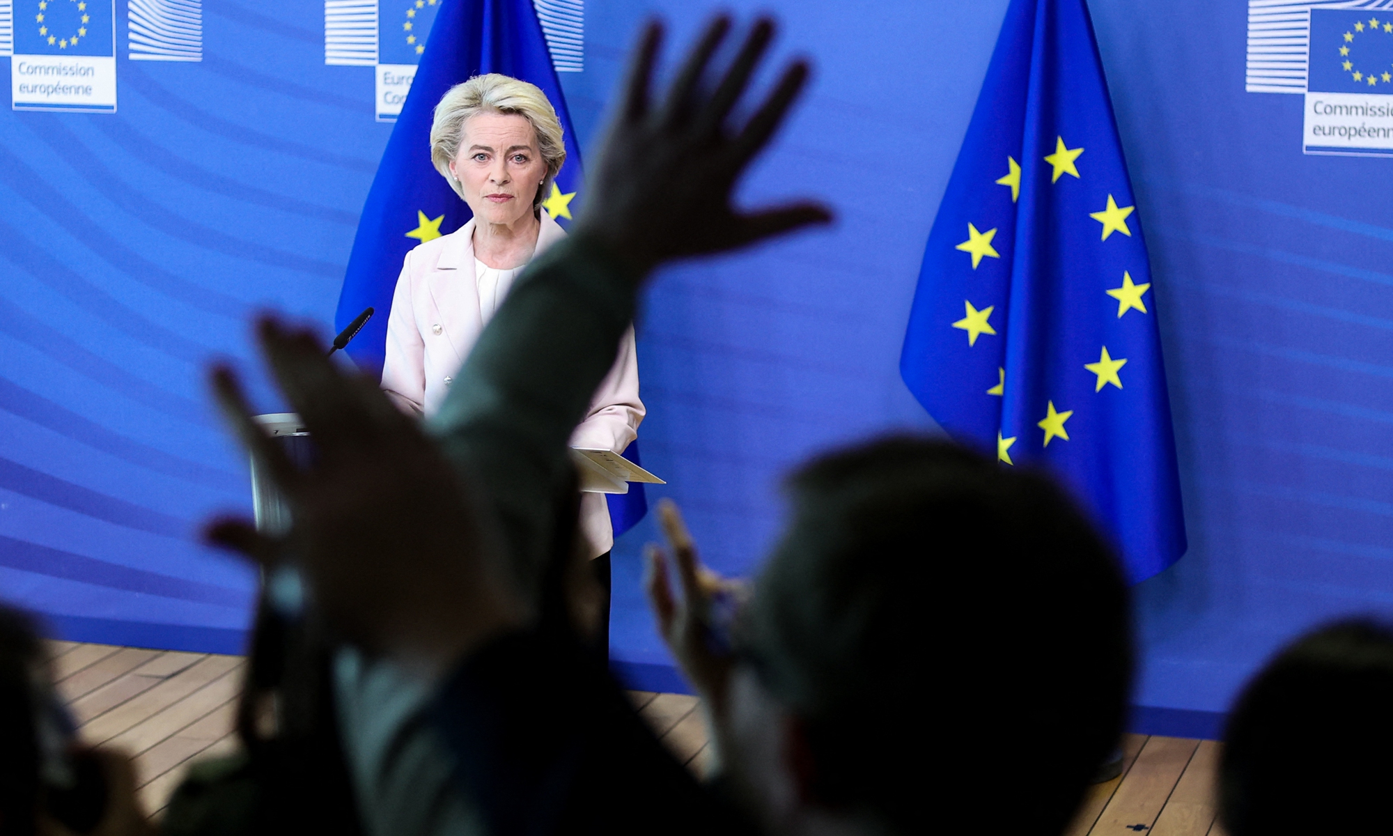 

European Commission President Ursula von der Leyen makes a statement in Brussels on April 27, 2022, following the decision by Russian energy giant Gazprom to halt gas shipments to Poland and Bulgaria. The EU is preparing a sixth round of sanctions against Russia in retaliation for its attack on Ukraine, and is mulling sanctions against oil.Photo: AFP