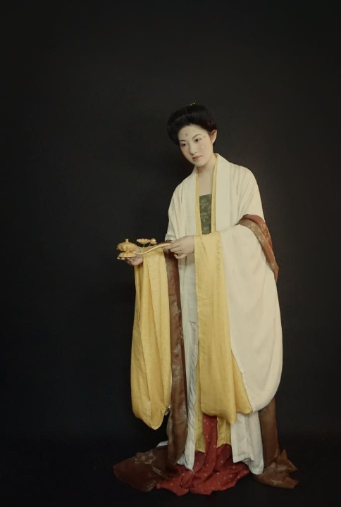 Zhou Hao wears hanfu of Five Dynasties and Ten States (902-979) style. Photo: Courtesy of Zhou Hao