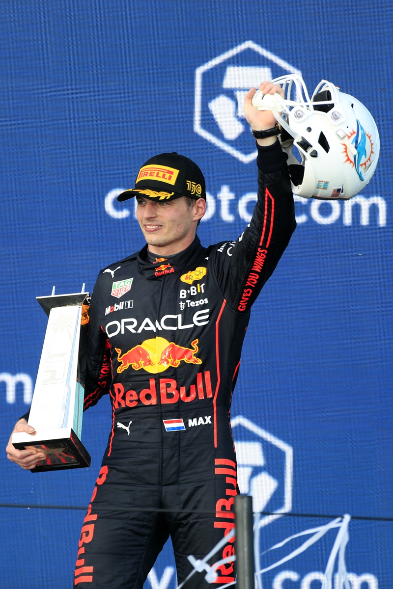 Red Bull driver Max Verstappen waves to the fans after winning the Formula 1 Miami Grand Prix on May 8, 2022 at Miami International Autodrome in Miami Gardens, Florida. Photo: VCG