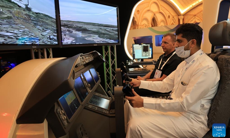 People experience a flight deck demonstrator during the Future Aviation Forum in Riyadh, Saudi Arabia, on May 9, 2022. Saudi Arabia's authority of civil aviation announced Monday its initiative to prepare a framework that would make international traveling easier. The initiative was highlighted during the opening of the three-day Future Aviation Forum, organized by the General Authority of Civil Aviation (GACA) of Saudi Arabia.(Photo: Xinhua)