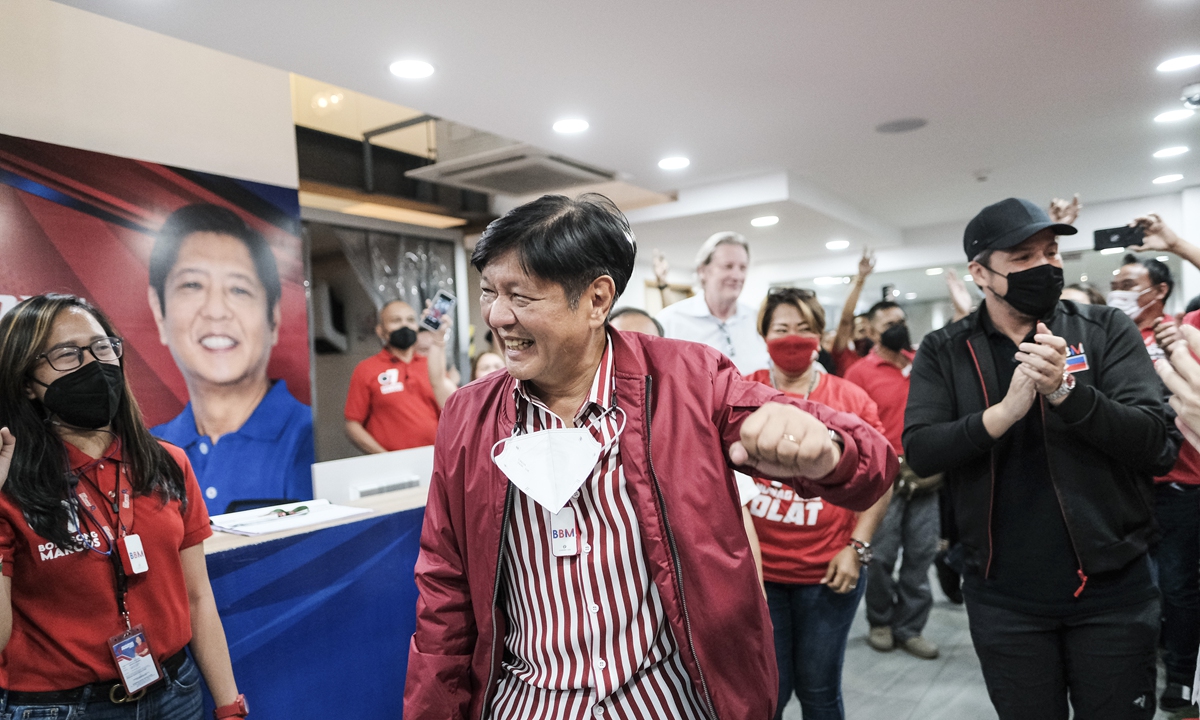 Ferdinand Marcos Jr., Philippines presidential candidate, arrives at his campaign headquarters in Mandaluyong City, Manila, the Philippines, on Monday, May 9, 2022.Photo: VCG