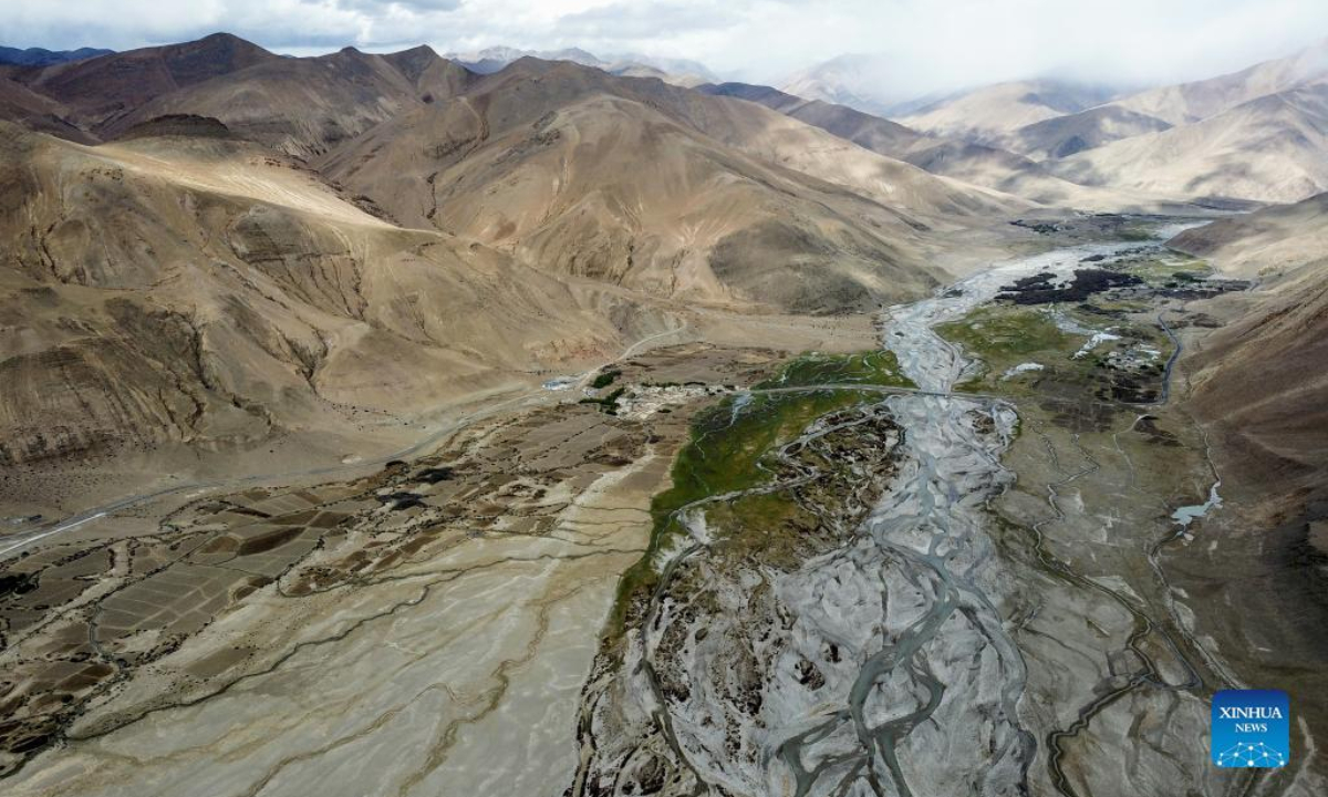 Aerial photo taken on May 11, 2022 shows wetland in the Qomolangma National Nature Reserve in Zhaxizom Township in Tingri County, southwest China's Tibet Autonomous Region. Photo:Xinhua