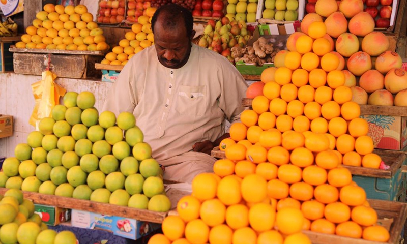 Vendors display vegetables and fruits in Khartoum, Sudan on May 10, 2022.(Photo: Xinhua)