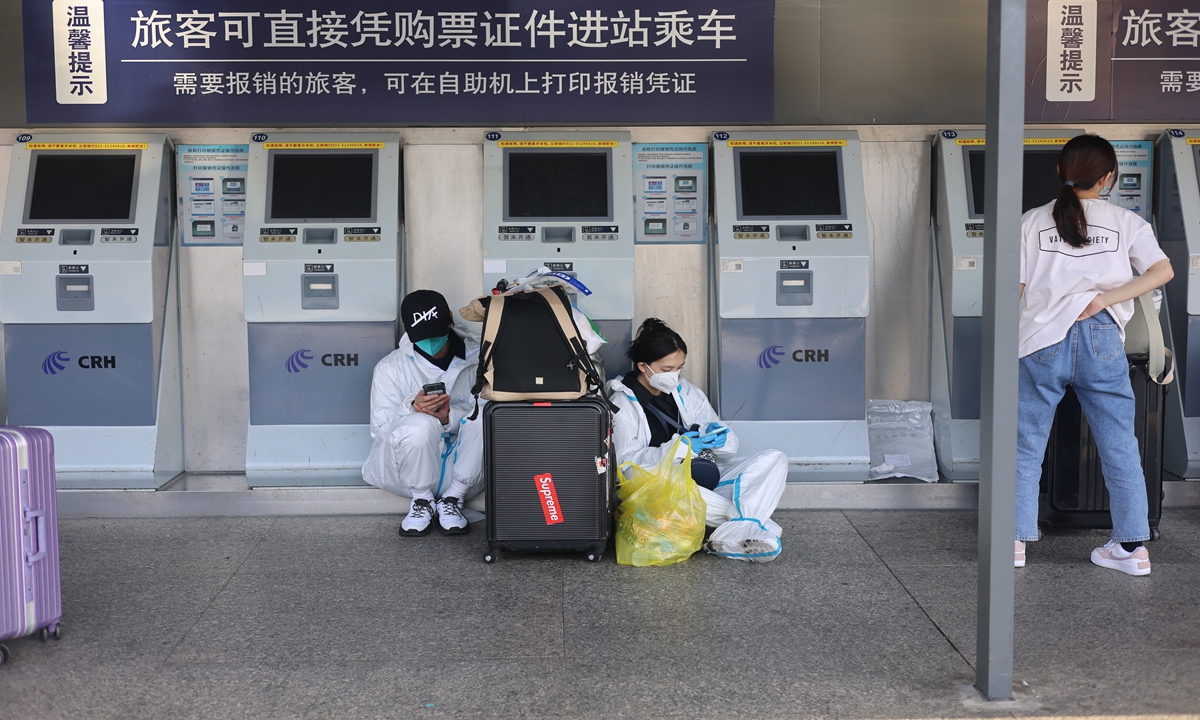 Residents prepare to depart from Shanghai Hongqiao Railway Station on Tuesday. Photo: VCG