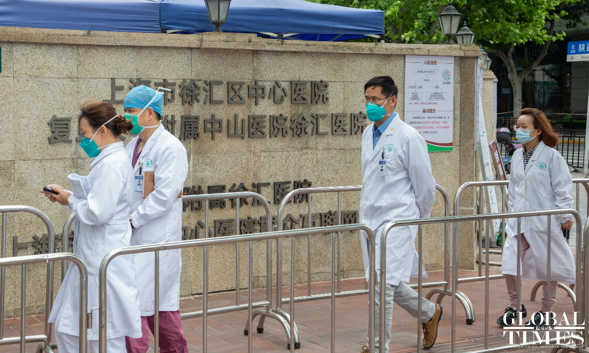 Shanghai's Xuhui District Central Hospital on Huaihai Road resumes outpatient services on Thursday. Photo: Shi Liu/GT