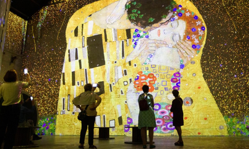 Visitors view digital artworks at an exhibition at Fabrique des Lumieres in Amsterdam, the Netherlands, on May 18, 2022.Photo:Xinhua