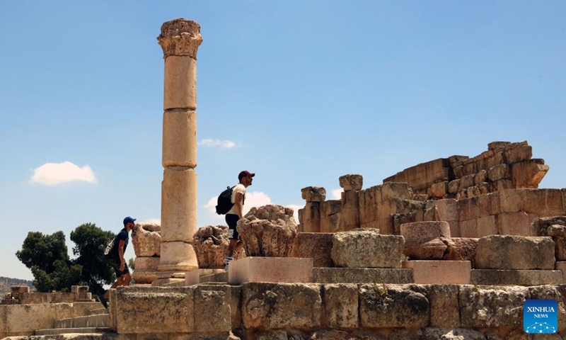 Tourists visit the Roman archeological site in Jerash, Jordan, on May 23, 2022.Photo:Xinhua