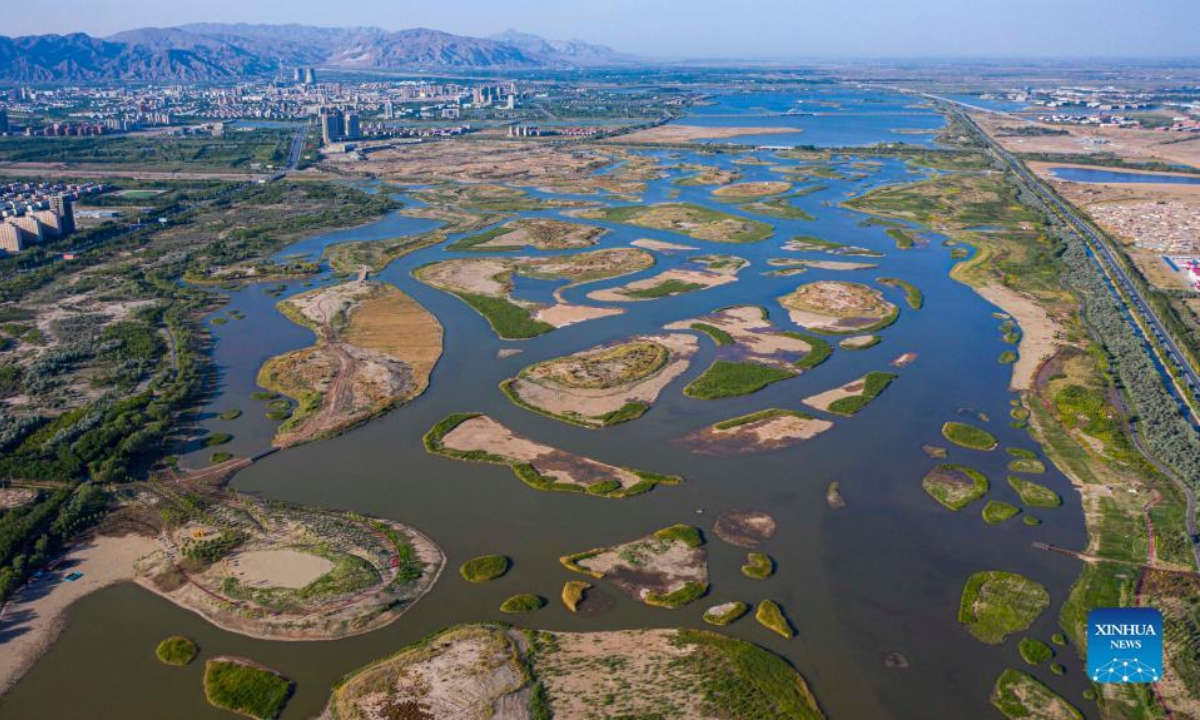 Aerial photo taken on May 30, 2022 shows the scenery of Xinghai Lake in Shizuishan City, northwest China's Ningxia Hui Autonomous Region. Photo:Xinhua