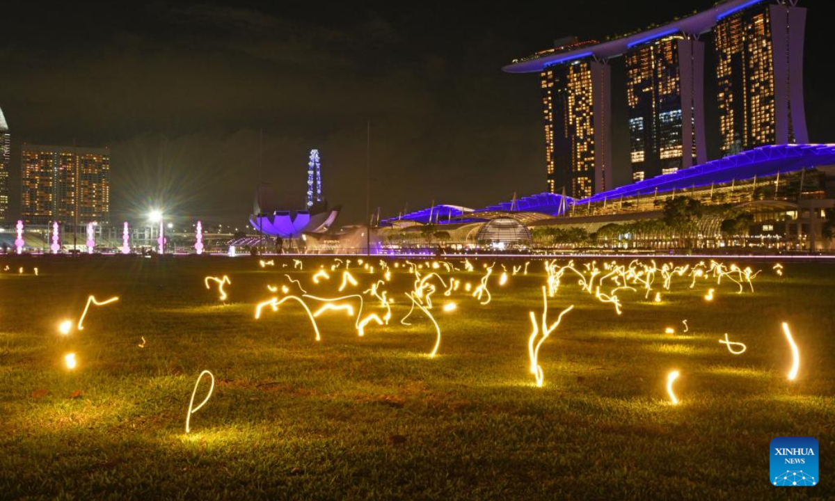 Photo taken on June 1, 2022 shows the installations of the light show i Light Singapore at the Marina Bay area in Singapore. Photo:Xinhua