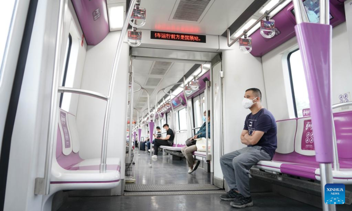 A subway train of Line 15 arrives at China International Exhibition Center Station in Shunyi District of Beijing, capital of China, May 29, 2022. Photo:Xinhua