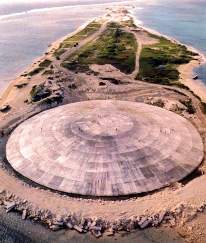 A huge dome is built over a crater left by one of the US' 43 nuclear nuclear tests in the Marshall Islands Photo: VCG