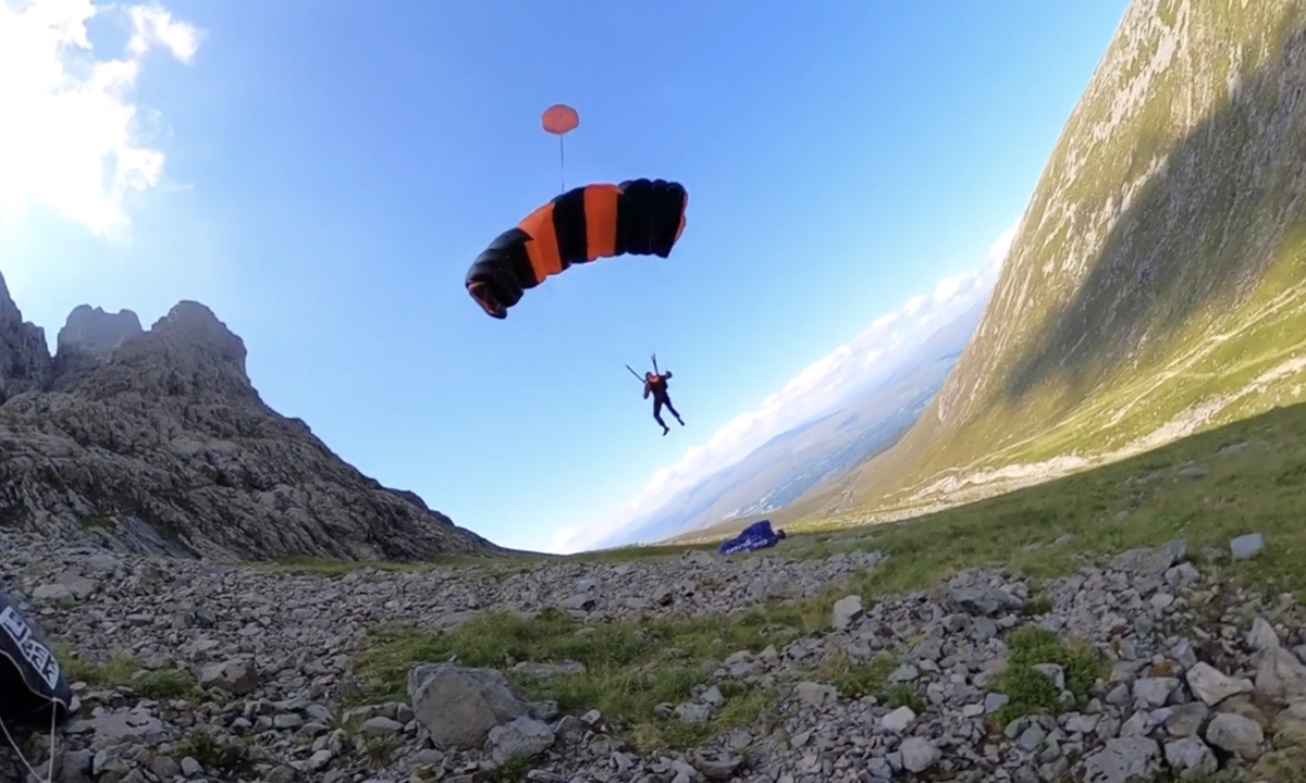 Parachute jump. Photo: IC
