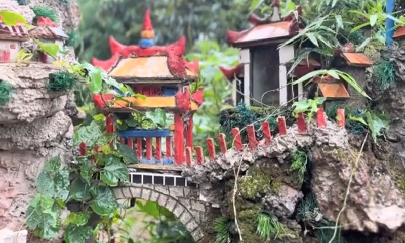 Part of the 128-meter miniature landscape. Screenshot of Sichuan Observation