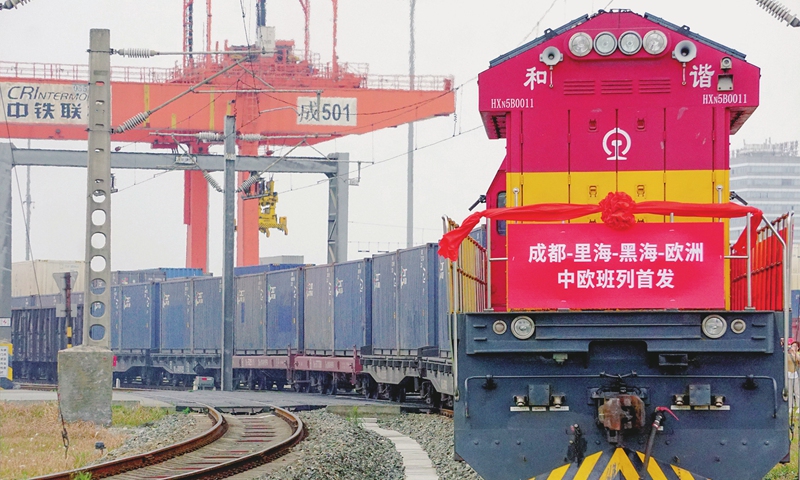 A train loaded with auto parts, mechanical equipment, lighting items, refrigerators and other products worth about 40 million yuan ($6 million) leaves Chengdu, Southwest China's Sichuan Province on May 31, 2022, officially kicking off the 