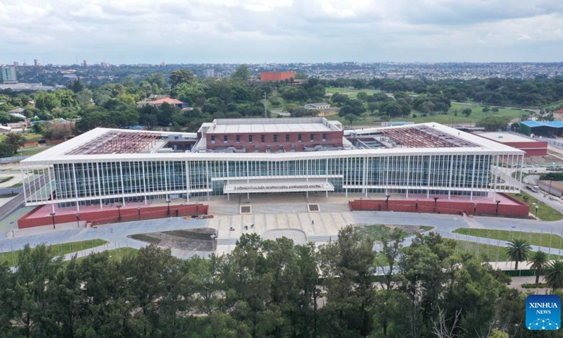 Aerial photo taken on April 9, 2022 shows the Kenneth Kaunda International Conference Center in Lusaka, Zambia. Zambia on Tuesday commissioned an ultra-modern international conference center financed by China. The Kenneth Kaunda International Conference Center, with its main hall having a 2,500 sitting capacity, has been built to host the African Union (AU) mid-year summit this year.(Photo: Xinhua)