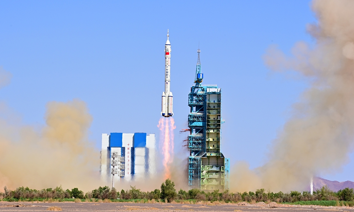 Sitting atop the Long March-2F Y14 carrier rocket and carrying three taikonauts, China's Shenzhou-14 spaceship  is launched successfully from the Jiuquan Satellite Launch Center in Northwest China's Gansu Province on June 5, 2022. Photo: VCG