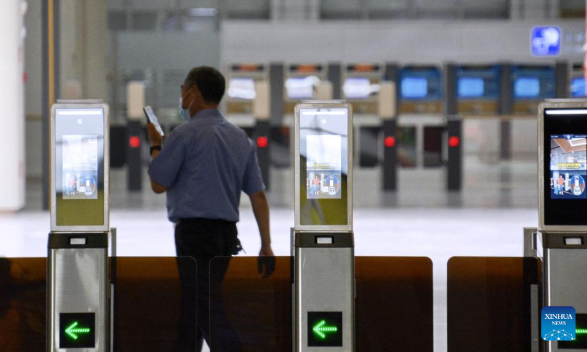 Photo taken on June 16, 2022 shows the ticket barriers of Beijing Fengtai Railway Station, which will be put into service soon, in Beijing, capital of China. Photo:Xinhua