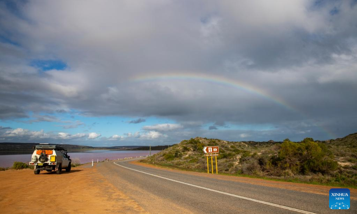 Photo taken on June 13, 2022 shows a rainbow over Hutt Lagoon in Western Australia, Australia. Photo:Xinhua