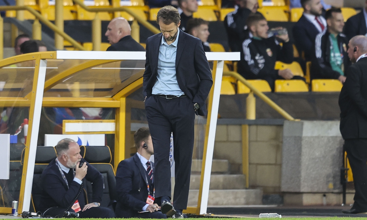 Head coach Gareth Southgate of England reacts after his side concede a fourth goal during the match between England and Hungary at Molineux on June 14, 2022 in Wolverhampton, England. Photo: VCG