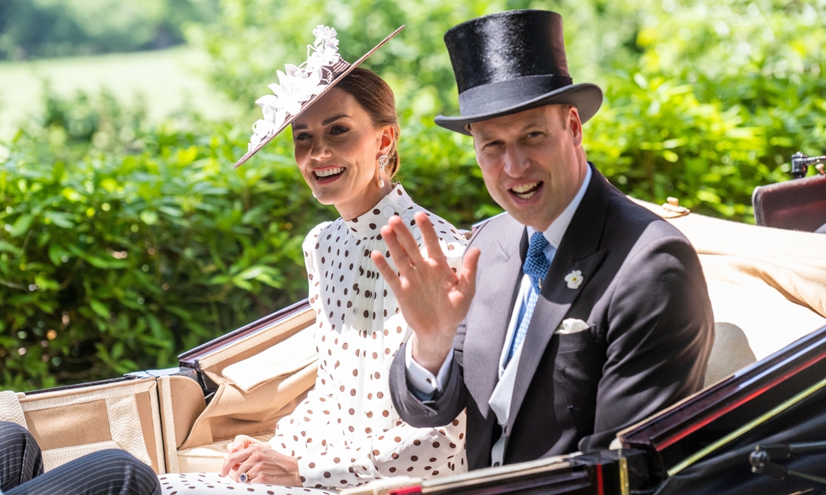 Prince William, Duke of Cambridge, and Catherine, Duchess of Cambridge, arrive for Day 4 of Royal Ascot 2022 on June 17, 2022 in Ascot, England. Photo: VCG