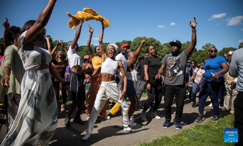 People take part in a celebration of Juneteenth in Prospect Park in the Brooklyn borough of New York, the United States, June 19, 2022. Celebrated on June 19, the holiday marks the day in 1865 when Union Major General Gordon Granger issued General Order No. 3 in Galveston, Texas, emancipating the remaining enslaved people in the state. For enslaved Americans in Texas, freedom came two and a half years after President Abraham Lincoln issued the Emancipation Proclamation.(Photo: Xinhua)