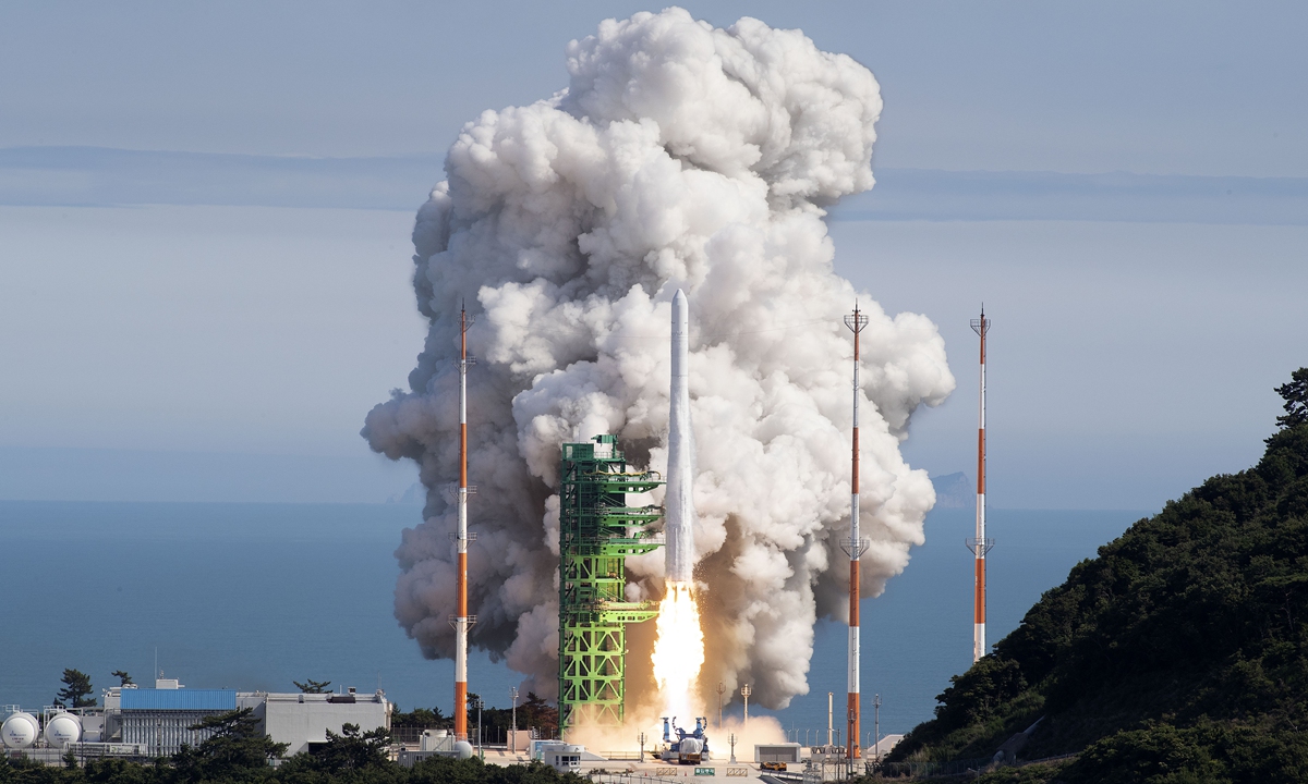 The Nuri (KSLV-Ⅱ) rocket, the first domestically produced space rocket, lifts off from a launch pad at the Naro Space Center in Goheung, South Korea on June 21, 2022. South Korea launched its first homegrown space rocket on Tuesday in the country's second attempt to put satellites into orbit. Photo: VCG