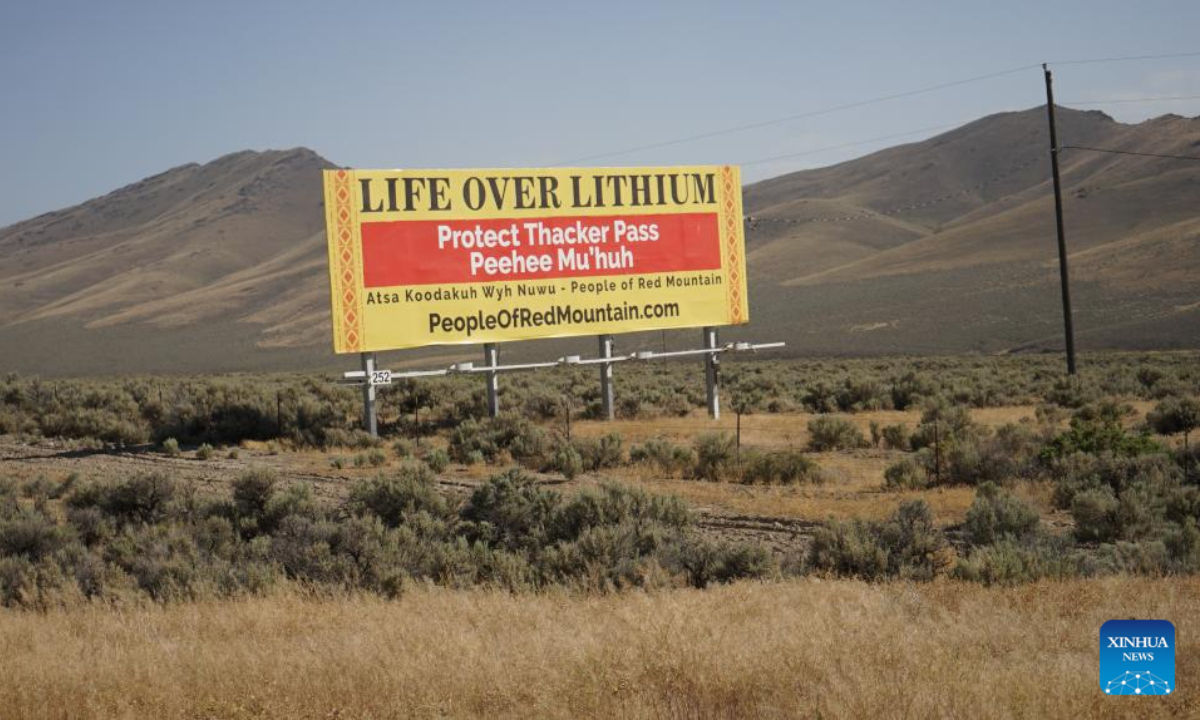 Photo taken on July 2, 2022 shows a sign against the proposed lithium clay mining development project, one of the largest in the world, by the side of the road to the project in Humboldt County, Nevada, the United States. Photo:Xinhua