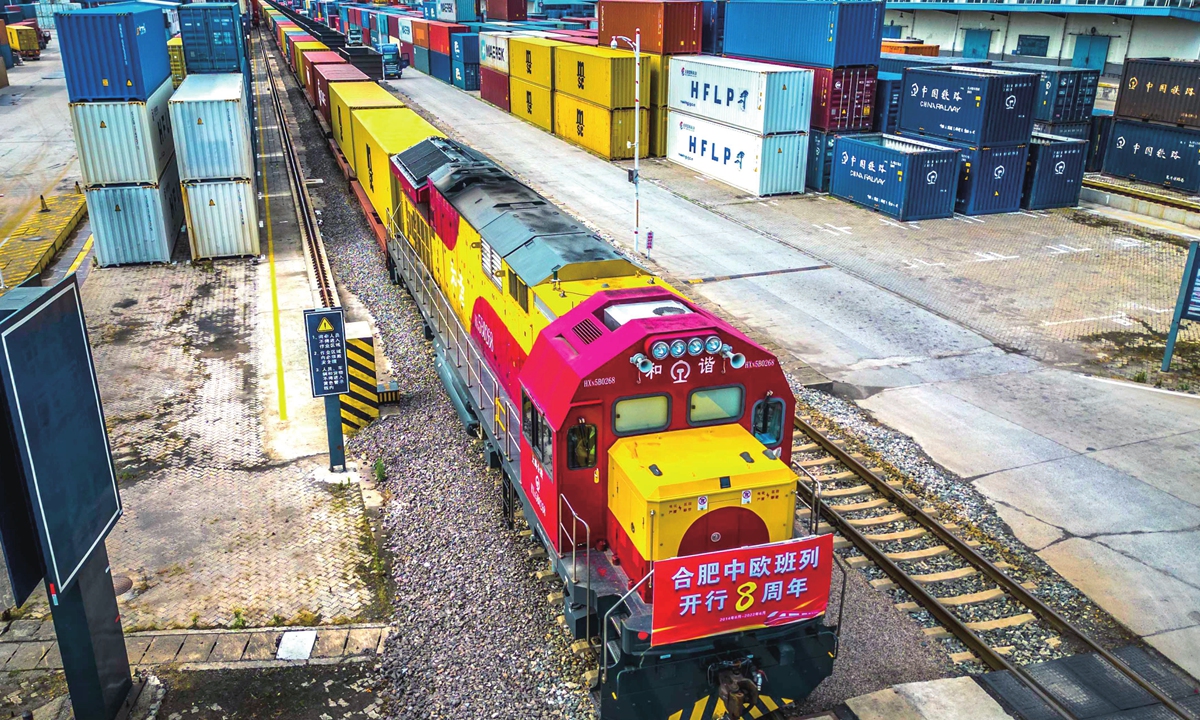 A China-Europe freight train departs from Hefei, Anhui Province, to Europe on June 24, 2022. 
Photo: CNSphoto