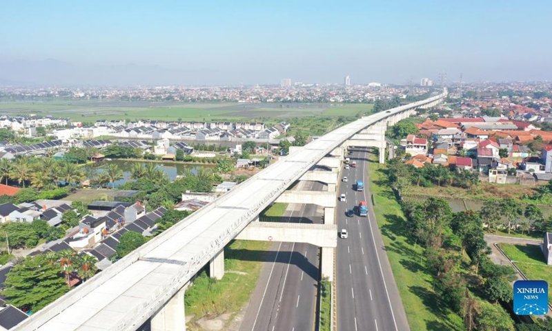 Aerial photo taken on June 29, 2022 shows the construction site of bridge deck ancillary works from the No.4 casting yard to Tegal Luar Station of the Jakarta-Bandung High-Speed Railway (HSR) in Indonesia. The construction of bridge deck ancillary works from the No.4 casting yard to Tegal Luar Station of the Jakarta-Bandung High-Speed Railway (HSR) has been completed, creating favorable conditions for the next-stage track-laying work.(Photo: Xinhua)
