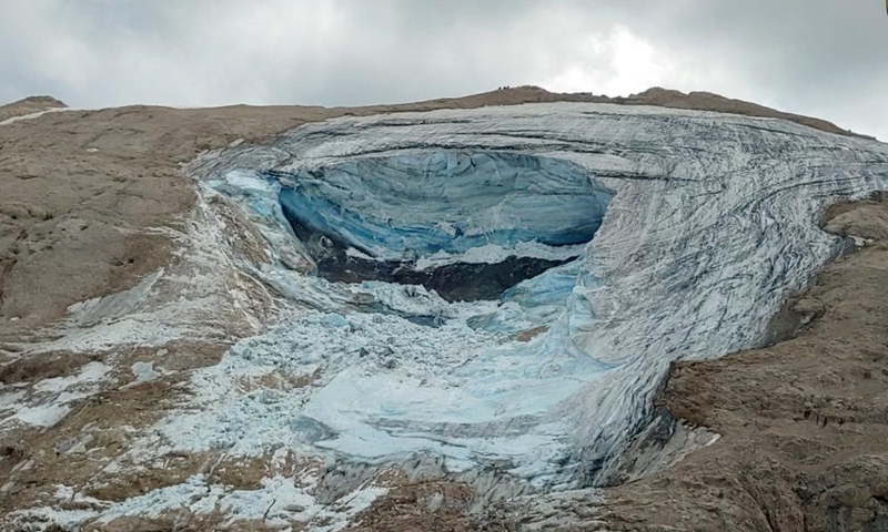 Photo provided by Italy's Alpine Rescue on July 3, 2022 shows a general view of Marmolada Glacier in northern Italy.Photo:Xinhua