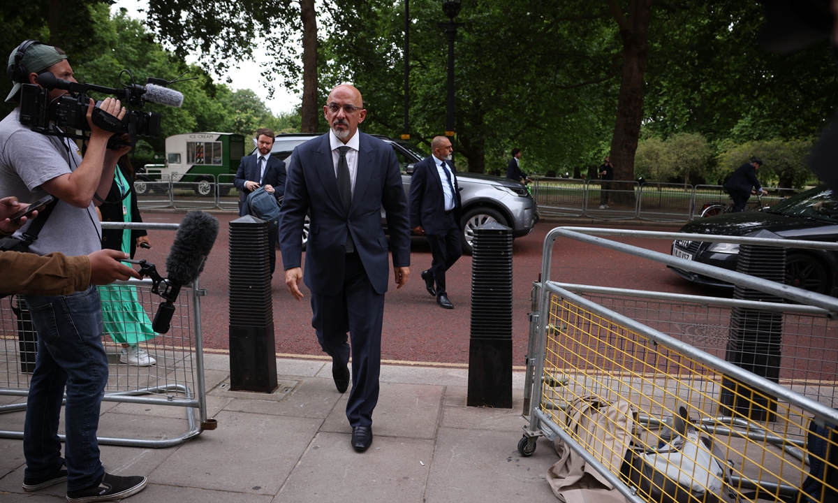 Newly appointed Chancellor of the Exchequer Nadim Zahawi arrives at the Treasury on July 6, 2022 in London, England. Photo: VCG