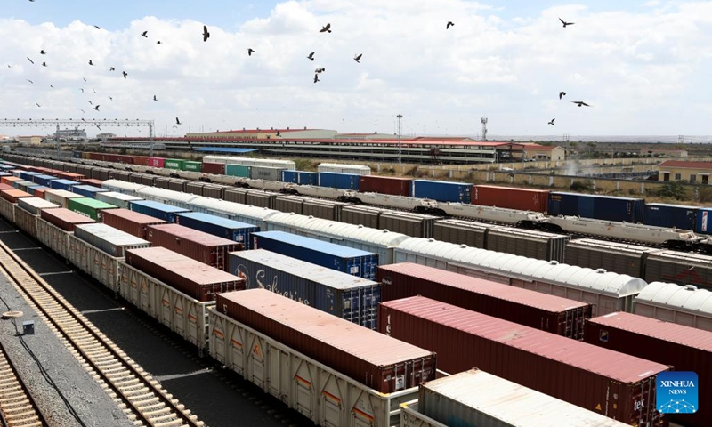 Freight trains are seen at Nairobi station of Mombasa-Nairobi Standard Gauge Railway (SGR) in Nairobi, capital of Kenya, Nov. 17, 2021. According to data from Afristar, the Mombasa-Nairobi Standard Gauge Railway (SGR) has transported more than 1.7 million TEUs of containers in the last five years. In addition, the Mombasa-Nairobi SGR runs 16 freight trains daily.(Photo: Xinhua)
