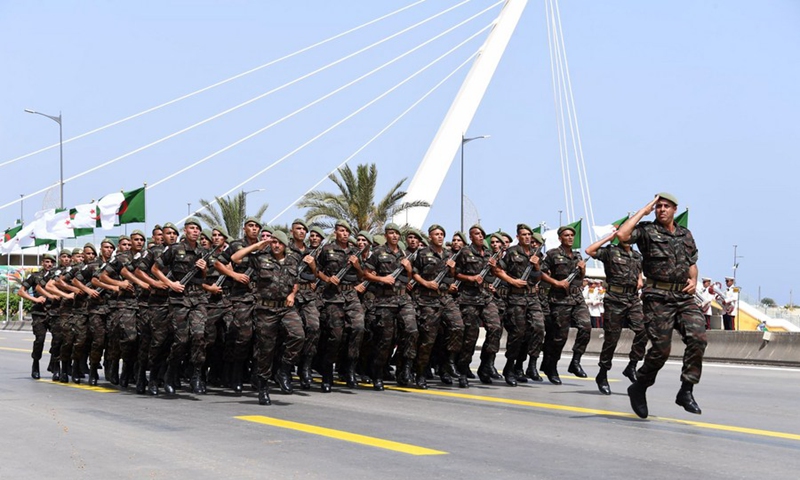 Algerian soldiers march in a military parade to celebrate the 60th anniversary of Algeria's independence, in Algiers, Algeria, on July 5, 2022.(Photo: Xinhua)
