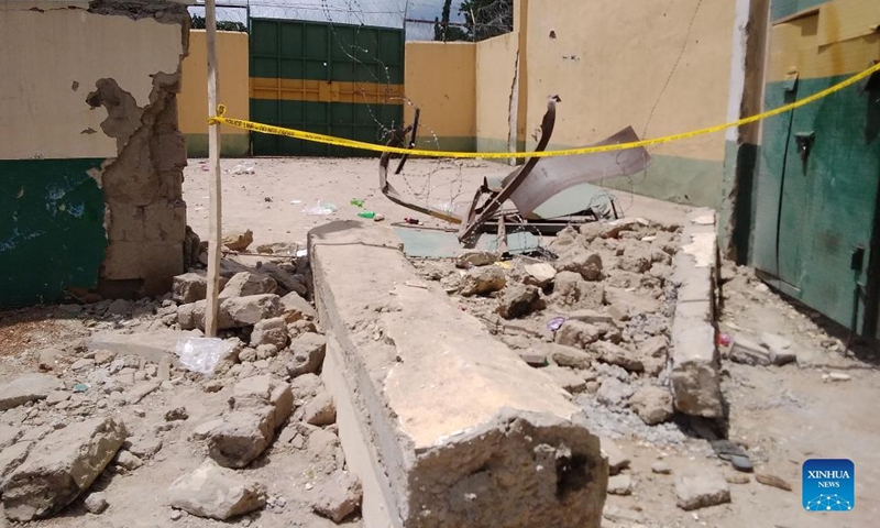 Photo taken on July 6, 2022 shows a damaged entrance gate at the site of an attack on a prison in Abuja, Nigeria. At least 300 inmates were on the run while one inmate died and three others were injured during an attack on Tuesday by unidentified gunmen on a prison in Abuja, Nigeria's capital city, a senior official said on Wednesday.(Photo: Xinhua)