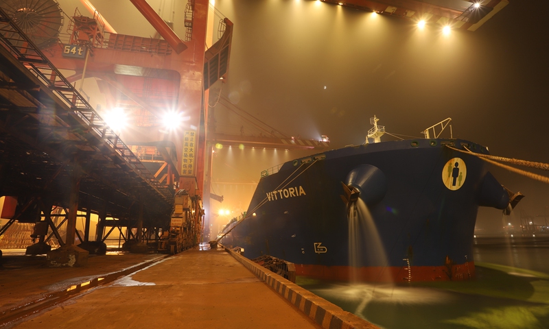 The vessel Vittoria loaded with iron ore from a mine in Western Australia arrives at Rizhao port, China's major iron ore trading port, on Sunday, two-weeks after departing Port Hedland. Photo: Courtesy of  Shandong Port Group Co