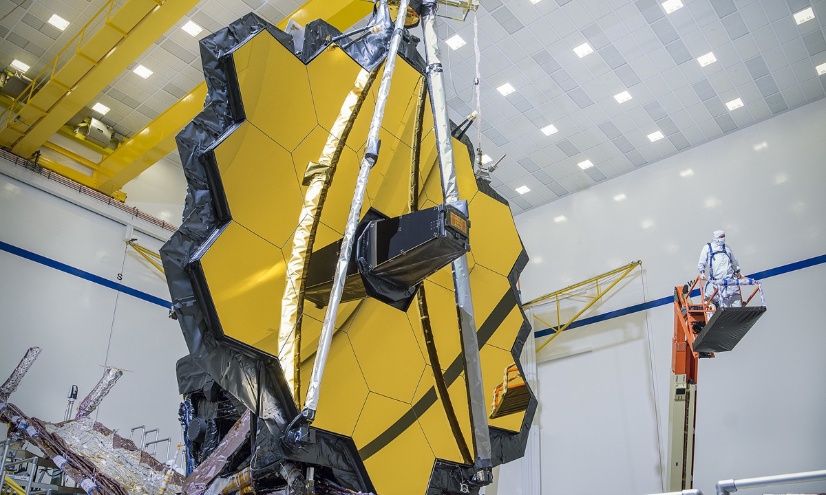 The James Webb Space Telescope is being assembled on Earth for its Full Mirror Deployment Test. Photo: VCG