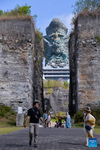 Tourists visit Garuda Wisnu Kencana cultural park in Bali, Indonesia, July 10, 2022.(Photo: Xinhua)