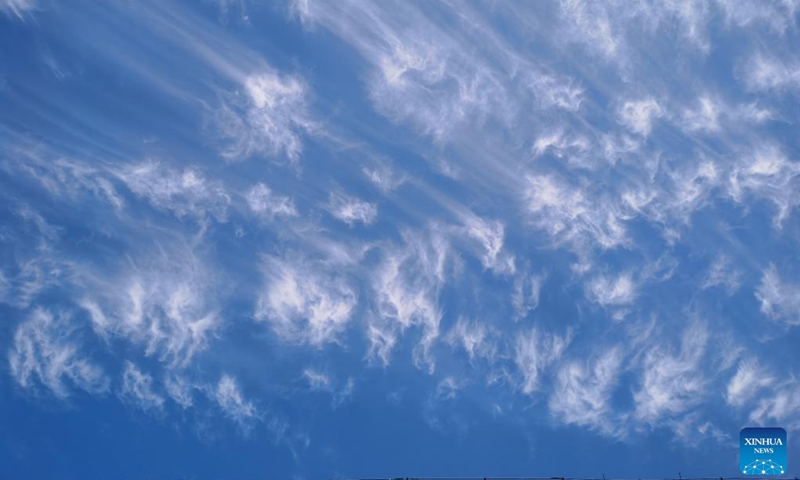 Photo taken with a mobile phone shows clouds during a sunny day in Beijing, capital of China, July 14, 2022.(Photo: Xinhua)